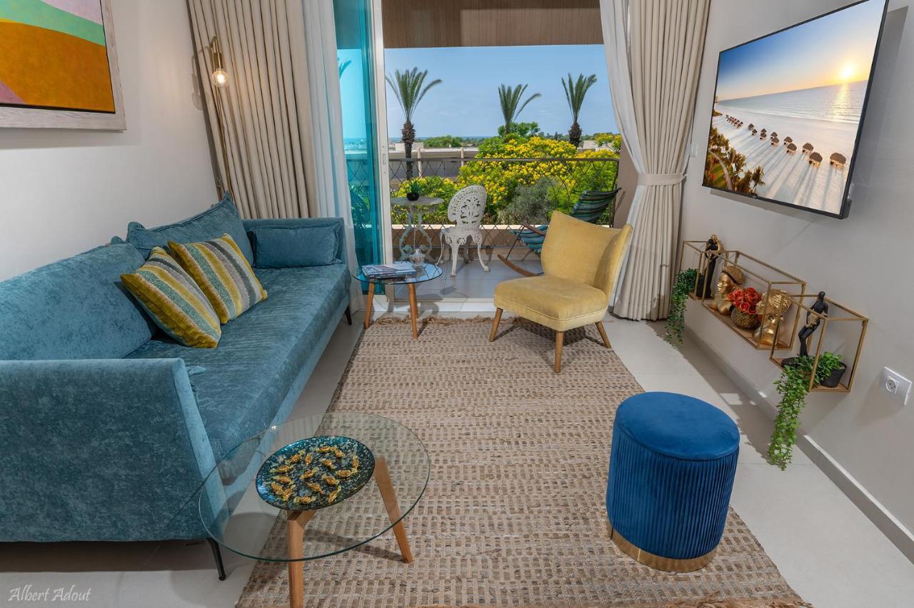 Mina'S Suites - קיסריה Exteriör bild